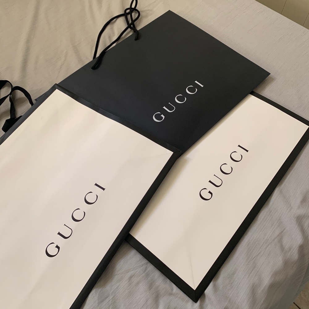 Gucci shopping bag